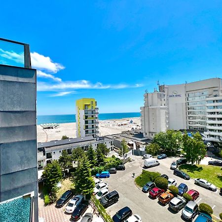 Blue Bike Seaview Apartment Mamaia Eksteriør billede