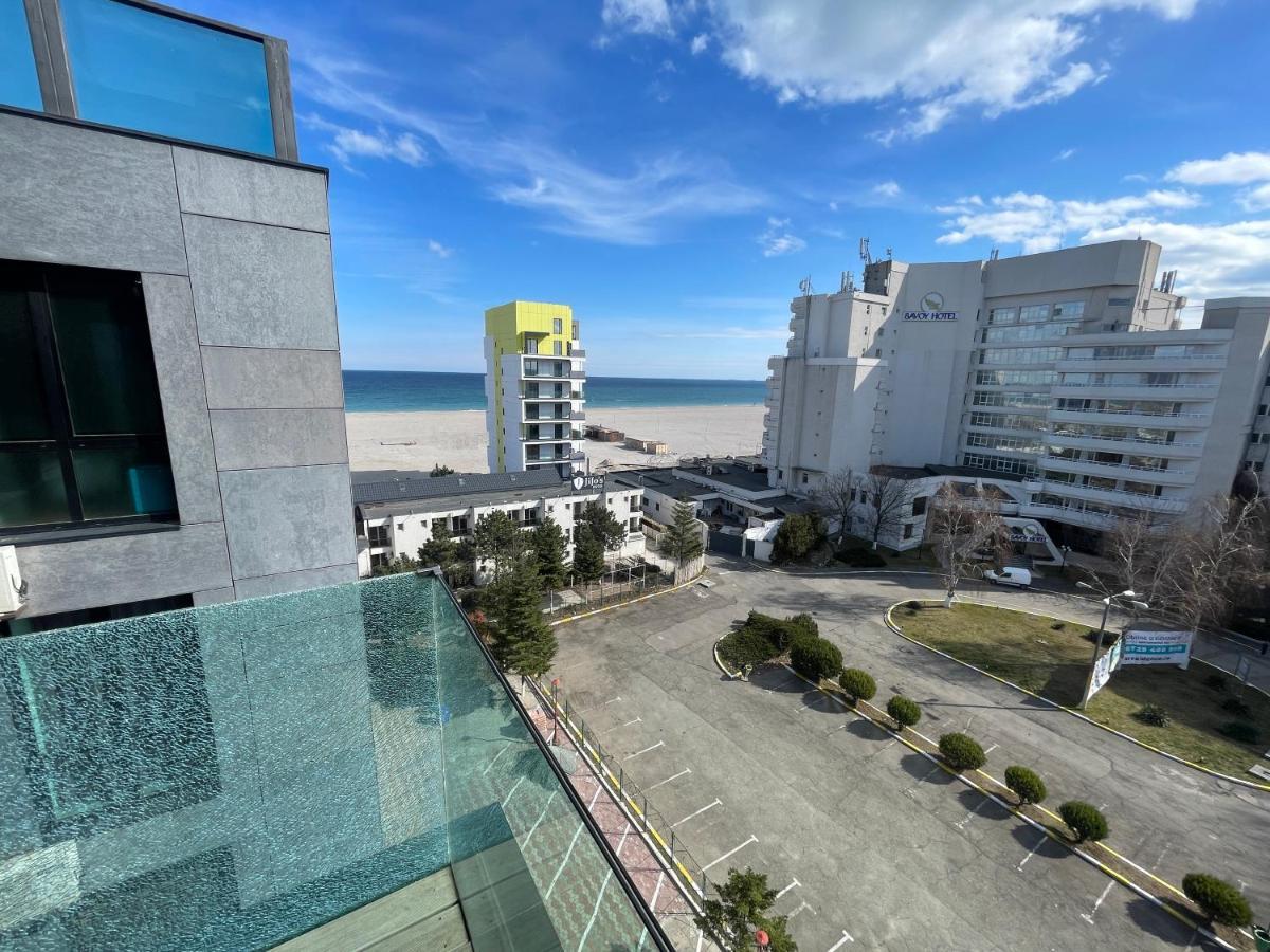 Blue Bike Seaview Apartment Mamaia Eksteriør billede