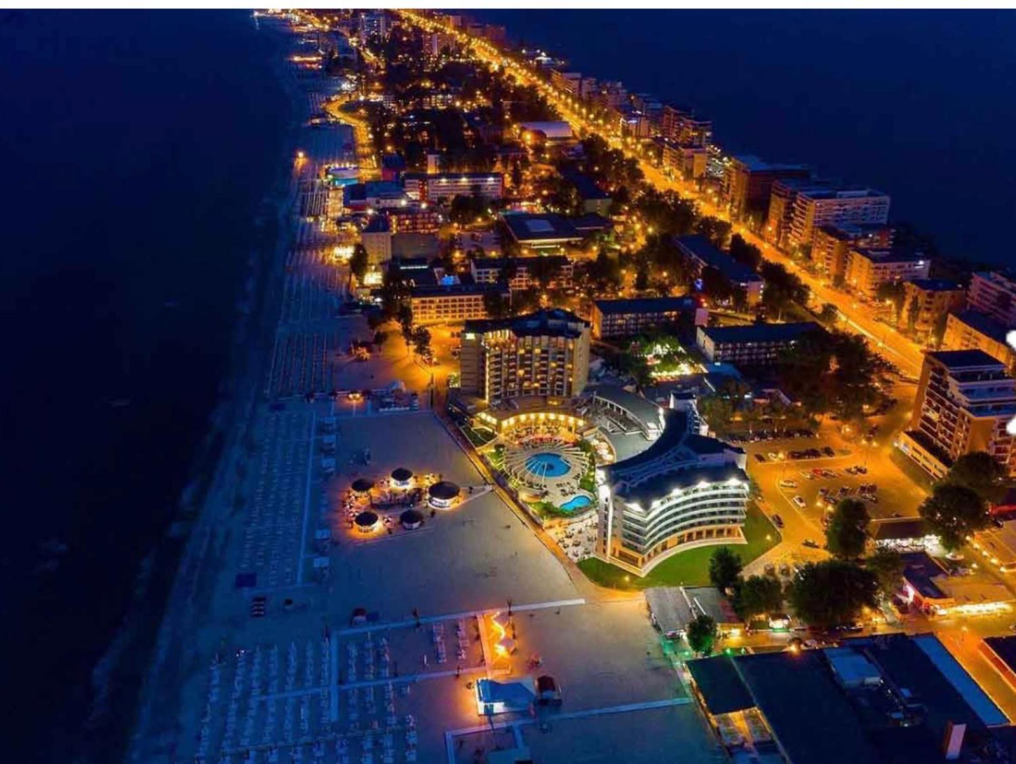 Blue Bike Seaview Apartment Mamaia Eksteriør billede