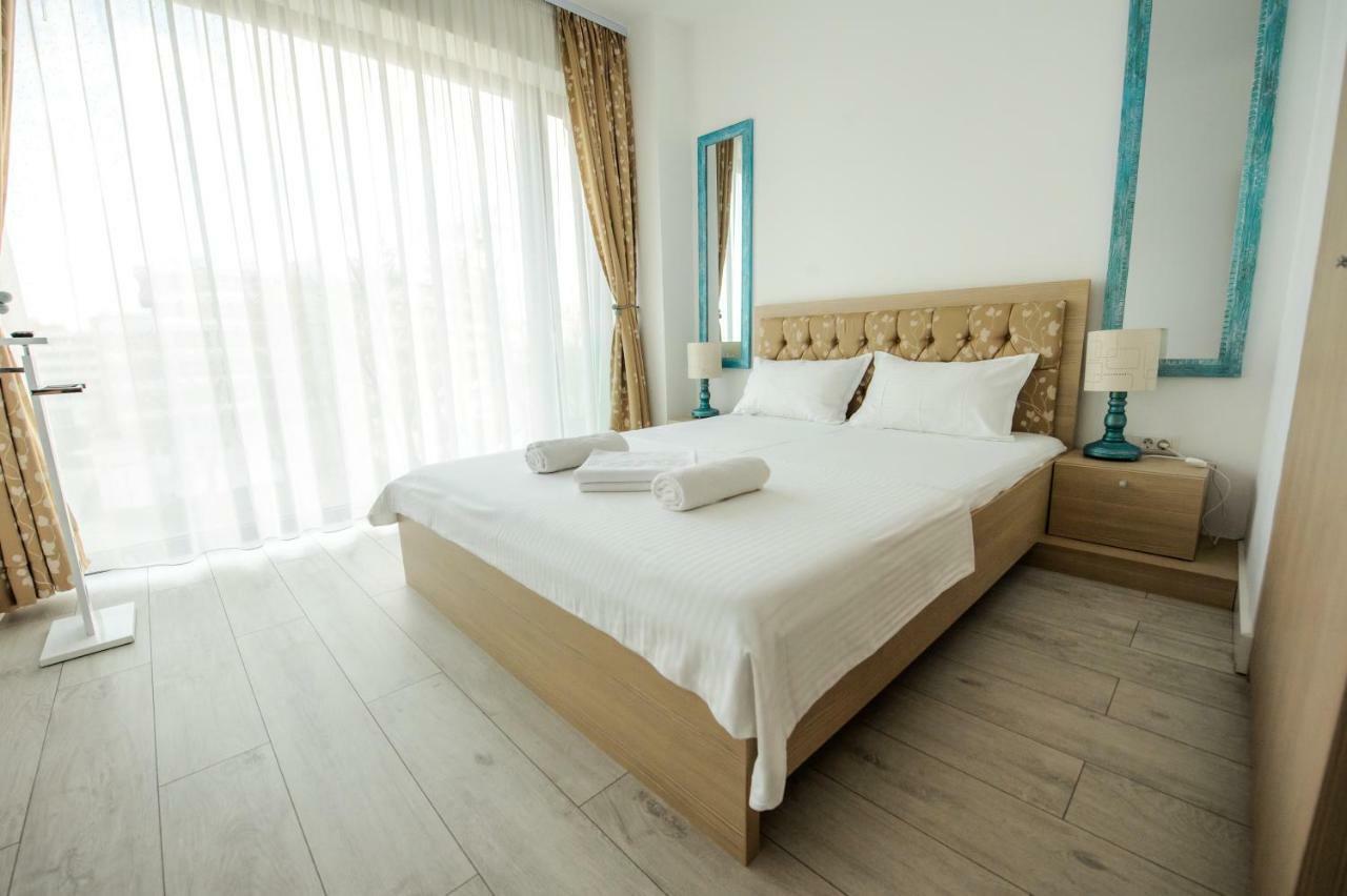 Blue Bike Seaview Apartment Mamaia Eksteriør billede